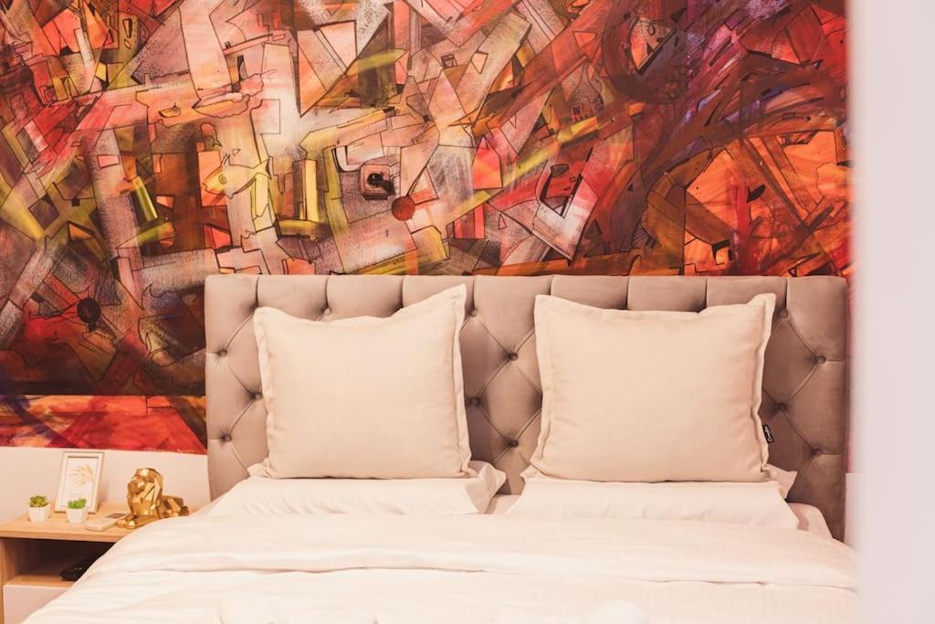 Art Studio Myslym Shyri Tirana Buitenkant foto